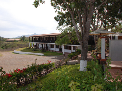 Anglers Inn on Lake El Salto