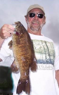 Craig Finley with a nice WI River smallmouth
