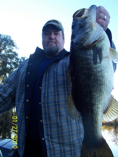 Bill with his St Johns River Trophy 9.4 LB