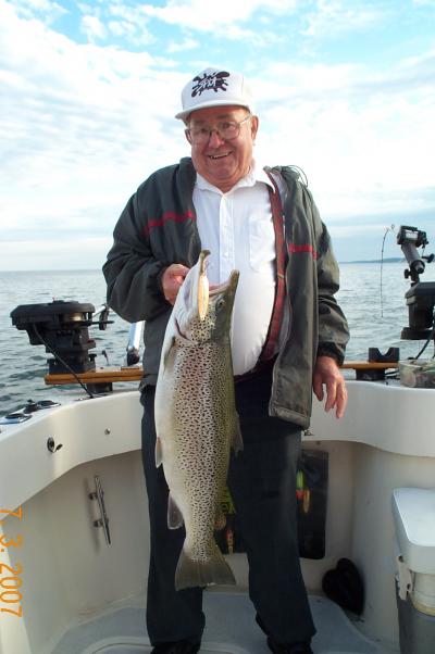 15.5 lb Brown Trout on orange crush Stingray