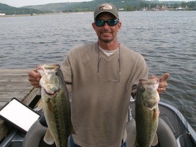 A pair of 6 pounders caught on deep diving crankbaits on back to back casts!