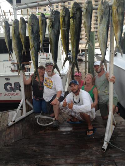 Exceptional dolphin catching trip